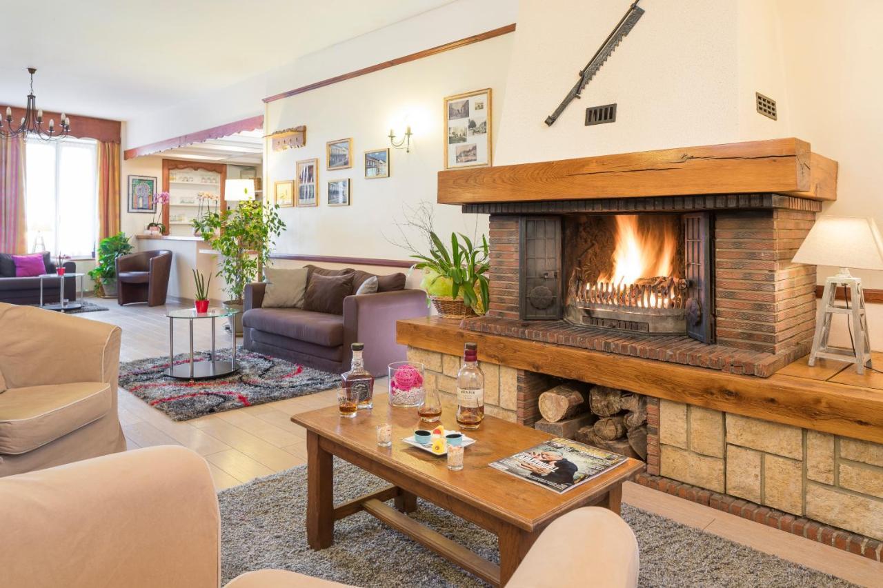 Отель Logis La Sapiniere Remilly-Aillicourt Экстерьер фото